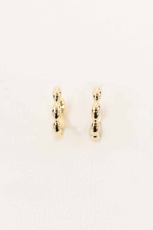 Scalloped Huggie Hoop Earrings