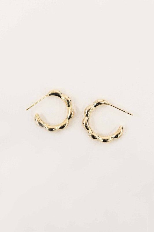 Scalloped Huggie Hoop Earrings